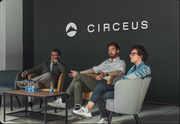 Circeus panel